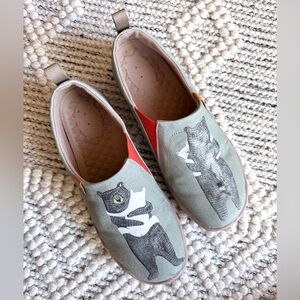 UIN Bear Hug Canvas Slip-On Shoes Art Comfort Women’s 10